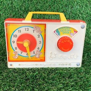 Vintage Fisher Price Hickory Dickory Dock Radio/Clock